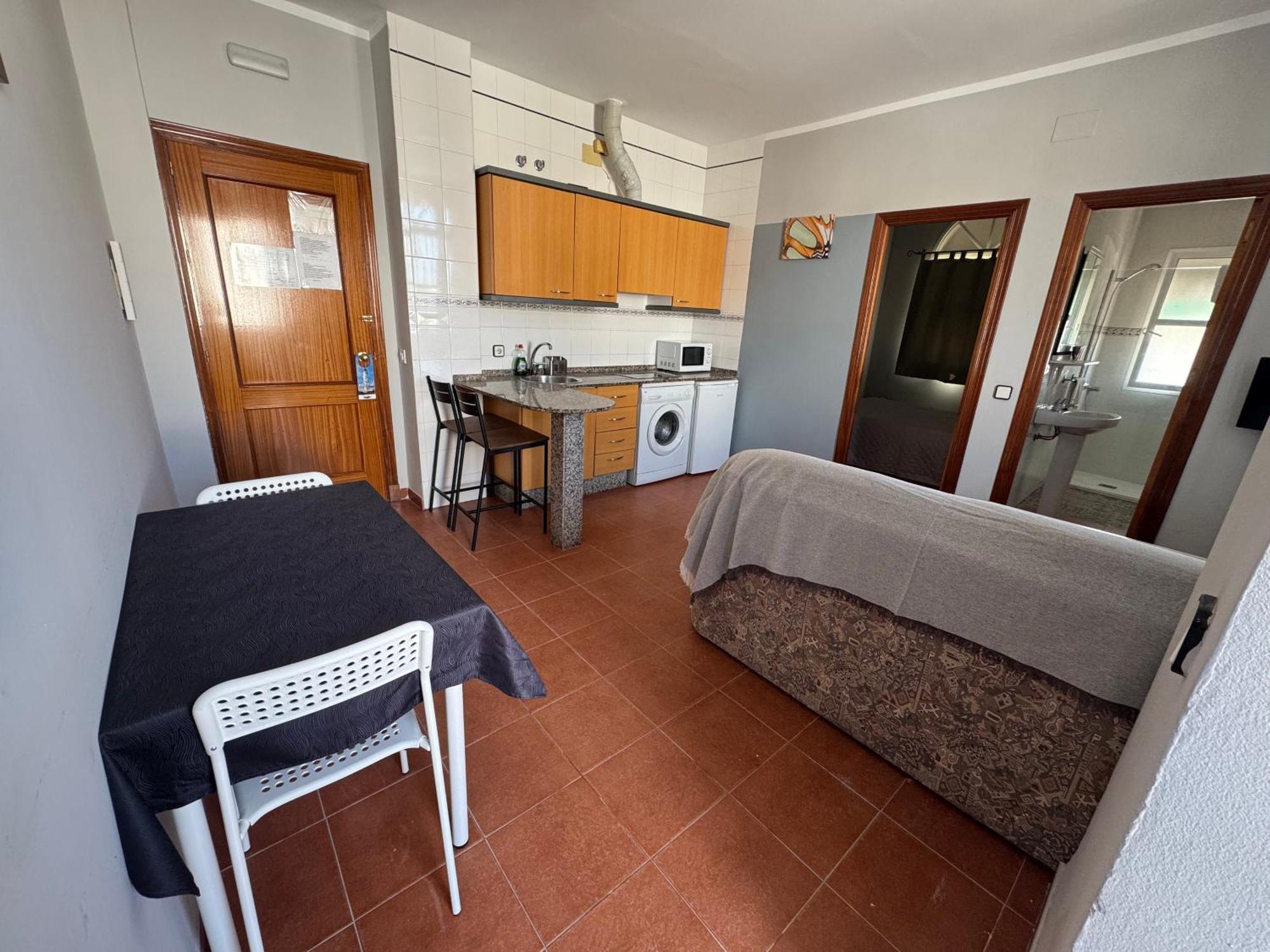 Miramar Guest house *
